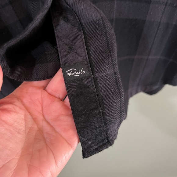 Rails women's long sleeve plaid flannel size small EuC - Picture 3 of 6